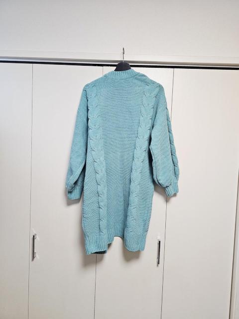 AZUL by moussy 水色 ハーフ丈ケーブルニットコート ガウン M < ブランド AZUL by moussy 水色 ハーフ丈ケーブルニットコート ガウン M < ブランドの