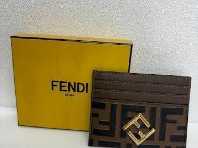 FENDI tFfB J[hP[X  FF_Ch uE fB[X  uh 