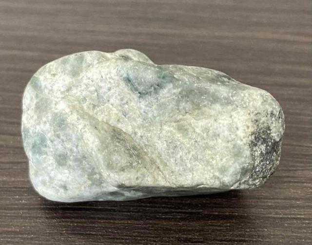 500円スタート!「お守り」や「ワイヤー作家」や「ジュエリー作家」の素材に阿波翡翠(ジェイド)原石 < インテリア/ライフ  500円スタート!「お守り」や「ワイヤー作家」や「ジュエリー作家」の素材に阿波翡翠(ジェイド)原石 < インテリア/ライフの