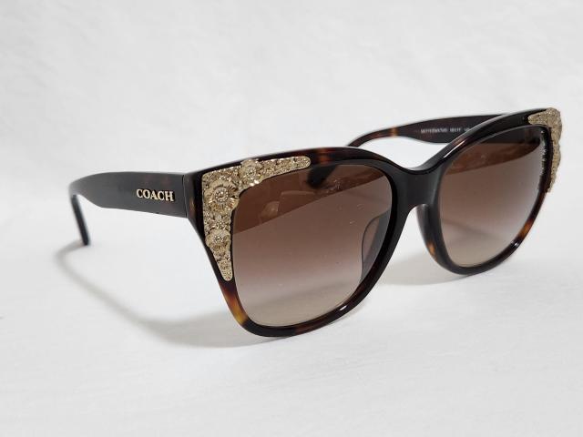 正規良 コーチ フラワー アイコンロゴ キャットアイ サングラス 茶 花アート フォックス型 フルフレーム ビッグレンズアイウェア < ブランド  正規良 コーチ フラワー アイコンロゴ キャットアイ サングラス 茶 花アート フォックス型 フルフレーム ビッグレンズアイウェア < ブランドの