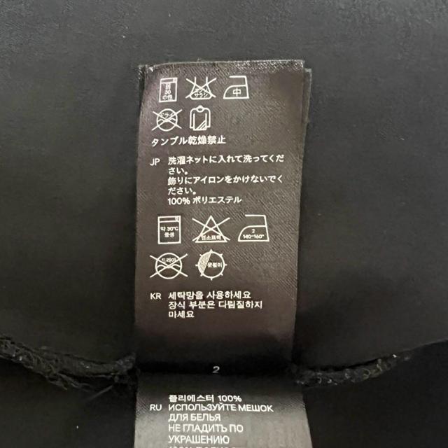 【美品】ビジュー襟ノースリーブカットソーシャツ/H&M/サイズM/黒 < 女性ファッション  【美品】ビジュー襟ノースリーブカットソーシャツ/H&M/サイズM/黒 < 女性ファッションの