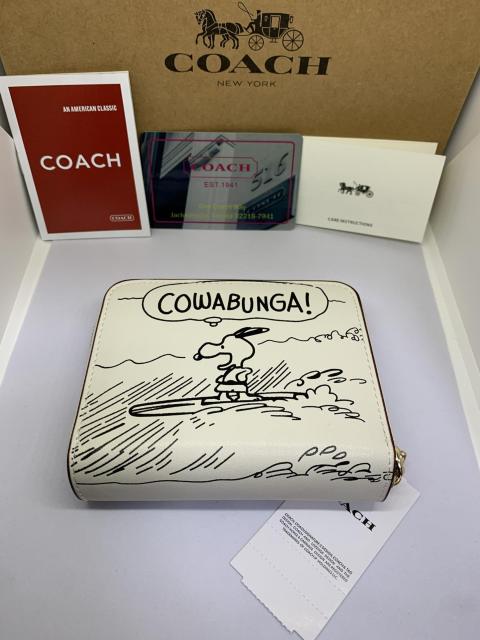 COACH コーチ CCB823  スヌーピープリントコーチ X ピーナッツコラボ エッセンシャル ビルフォールド ウォレット < ブランド  COACH コーチ CCB823  スヌーピープリントコーチ X ピーナッツコラボ エッセンシャル ビルフォールド ウォレット < ブランドの