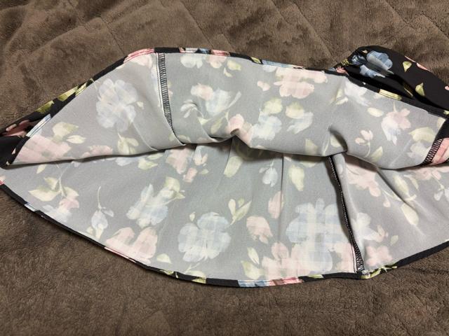 タンス整理品 衣類 おまとめOK ホームクリーニング済み 黒地パステルカラー ミニスカート ウエストゴム入り < 女性ファッション  タンス整理品 衣類 おまとめOK ホームクリーニング済み 黒地パステルカラー ミニスカート ウエストゴム入り < 女性ファッションの