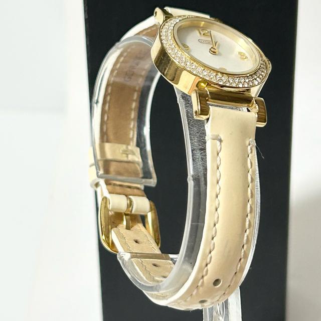 美品 COACH コーチ 腕時計 クォーツ CA.72.7.34.0738S シェル ラインストーン パテントレザー 動作確認済み < ブランド 美品 COACH コーチ 腕時計 クォーツ CA.72.7.34.0738S シェル ラインストーン パテントレザー 動作確認済み < ブランドの