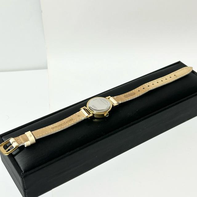 美品 COACH コーチ 腕時計 クォーツ CA.72.7.34.0738S シェル ラインストーン パテントレザー 動作確認済み < ブランド 美品 COACH コーチ 腕時計 クォーツ CA.72.7.34.0738S シェル ラインストーン パテントレザー 動作確認済み < ブランドの