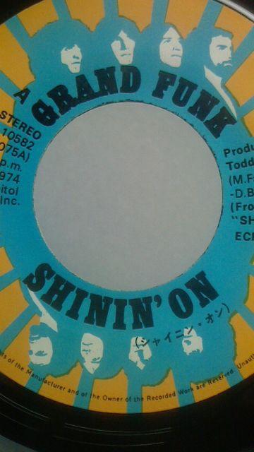 送料無料 グランド・ファンク 7インチ シングルレコード シャイニン・オン < CD/DVD/ビデオ  送料無料 グランド・ファンク 7インチ シングルレコード シャイニン・オン < CD/DVD/ビデオの