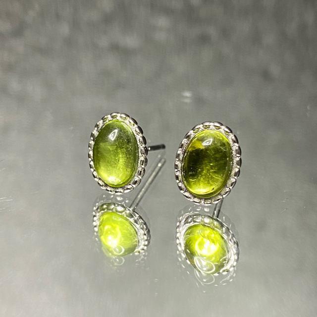 《ピアス》ミャンマー産 天然石ペリドット 両耳用ピアス < 女性アクセサリー/時計  《ピアス》ミャンマー産 天然石ペリドット 両耳用ピアス < 女性アクセサリー/時計の