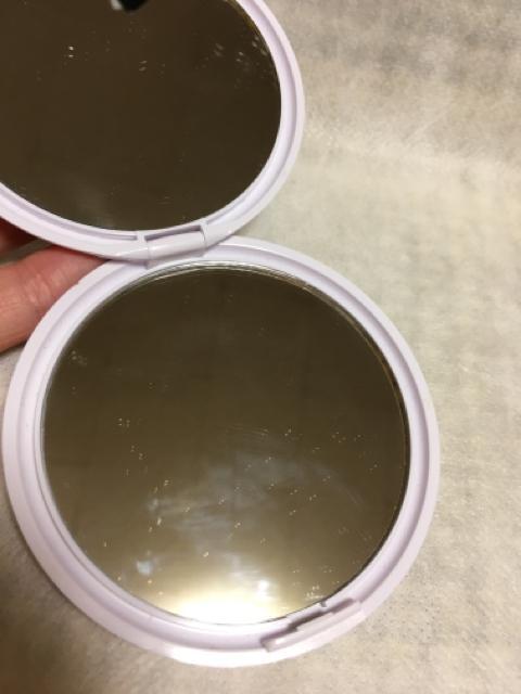 ◆直径7.5センチ「ジーニー コンパクトミラー」 < 女性ファッション  ◆直径7.5センチ「ジーニー コンパクトミラー」 < 女性ファッションの