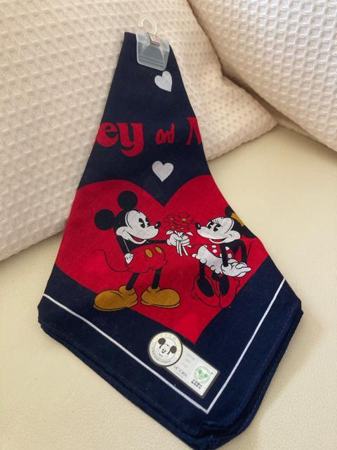 1578.未使用☆レトロ☆ミッキー&ミニー☆大判ハンカチ < アニメ/コミック/キャラクター  1578.未使用☆レトロ☆ミッキー&ミニー☆大判ハンカチ  < アニメ/コミック/キャラクターの