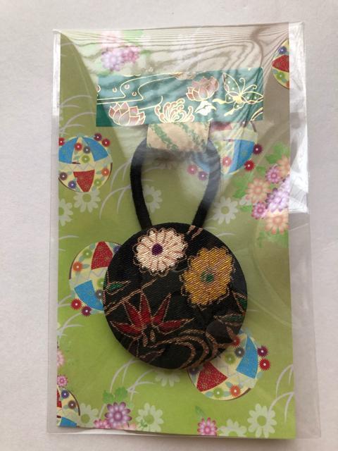 ハンドメイド ヘアゴム 特大 くるみボタン 和柄 絹 < 女性ファッション  ハンドメイド ヘアゴム 特大 くるみボタン 和柄 絹 < 女性ファッションの