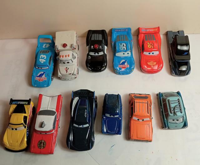 トミカディズニーカーズ 12台 < ホビー トミカディズニーカーズ 12台 < ホビーの