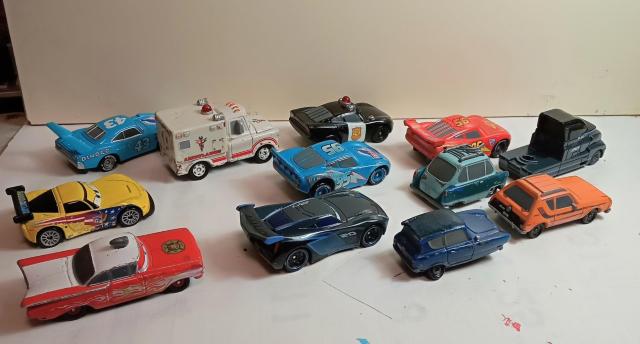 トミカディズニーカーズ 12台 < ホビー トミカディズニーカーズ 12台 < ホビーの