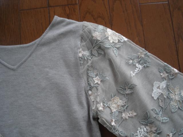 ★クイーンズコート 袖2重レースデザイン前後2wayニット★超激安! < ブランド ★クイーンズコート 袖2重レースデザイン前後2wayニット★超激安! < ブランドの