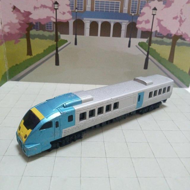 �g���[���E�~�j�J�[  �� ��������� 