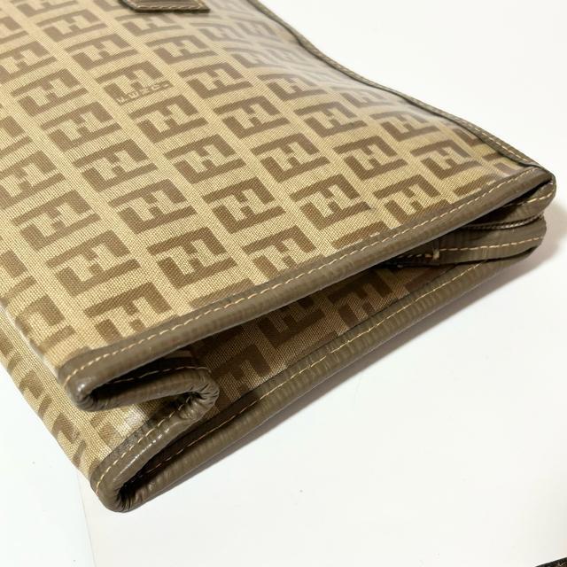 FENDI �t�F���f�B �Y�b�J�� �Y�b�L�[�m PVC ���U�[ �Z�J���h�o�b�O �N���b�`�o�b�O �����Y �u���E�� �� �u�����h�� 