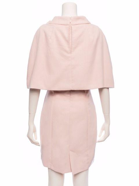 大人気完売☆Emiria Wiz☆ケープ風ワンピ☆ピンクベージュ☆S☆新品タグ付 < ブランド 大人気完売☆Emiria Wiz☆ケープ風ワンピ☆ピンクベージュ☆S☆新品タグ付 < ブランドの