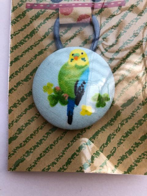 ハンドメイド  ヘアゴム くるみボタン 綺麗なインコちゃん♪ < 女性ファッション  ハンドメイド  ヘアゴム くるみボタン 綺麗なインコちゃん♪ < 女性ファッションの