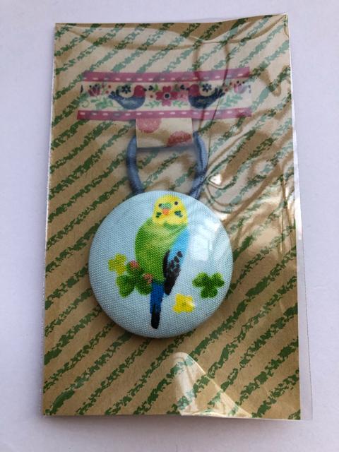 ハンドメイド  ヘアゴム くるみボタン 綺麗なインコちゃん♪ < 女性ファッション  ハンドメイド  ヘアゴム くるみボタン 綺麗なインコちゃん♪ < 女性ファッションの