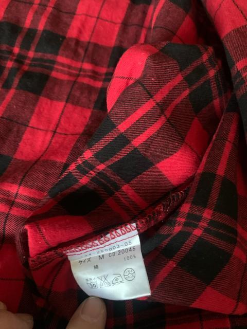 ENGNI ビジュー付きレッド・ブラックチェック長袖シャツ M < 女性ファッション  ENGNI ビジュー付きレッド・ブラックチェック長袖シャツ M < 女性ファッションの