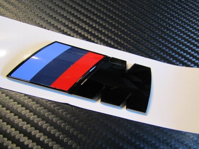 ● BMW M SPORT TYPE ピアノブラック仕上げ 軽量ABS製 ラウンドタイプ スポーツ エンブレムM 新品! < 自動車/バイク ● BMW M SPORT TYPE ピアノブラック仕上げ 軽量ABS製 ラウンドタイプ スポーツ エンブレムM 新品! < 自動車/バイク
