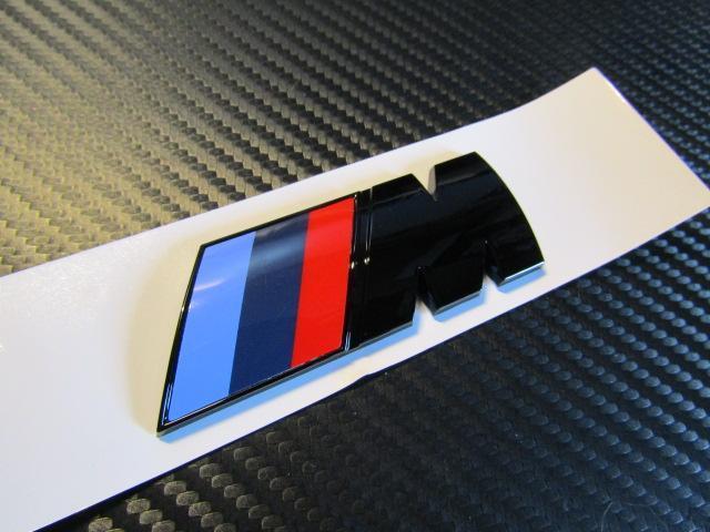 ● BMW M SPORT TYPE ピアノブラック仕上げ 軽量ABS製 ラウンドタイプ スポーツ エンブレムM 新品! < 自動車/バイク ● BMW M SPORT TYPE ピアノブラック仕上げ 軽量ABS製 ラウンドタイプ スポーツ エンブレムM 新品! < 自動車/バイク