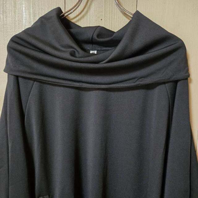 アシンメトリー チュニック 個性的 変形タートル ポンチョ モード系 体型カバー 大きいサイズ ブラック 大人 きれいめ 上着 < 女性ファッション  アシンメトリー チュニック 個性的 変形タートル ポンチョ モード系 体型カバー 大きいサイズ ブラック 大人 きれいめ 上着 < 女性ファッションの