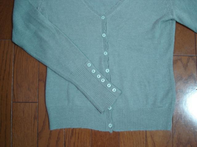 ★キャサリンロス ボタン使いがおしゃれなカーディガン★クローゼット整理価格! < ブランド ★キャサリンロス ボタン使いがおしゃれなカーディガン★クローゼット整理価格! < ブランドの