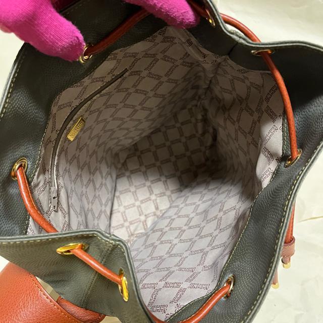 【Nazareno Gabrielli】 レザー ワンショルダーバッグ 希少 < 女性ファッション 【Nazareno Gabrielli】 レザー ワンショルダーバッグ 希少 < 女性ファッションの