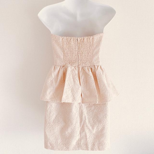 MercuryLuxベージュ総レースペプラムベアミニワンピースドレス < ブランド MercuryLuxベージュ総レースペプラムベアミニワンピースドレス < ブランドの