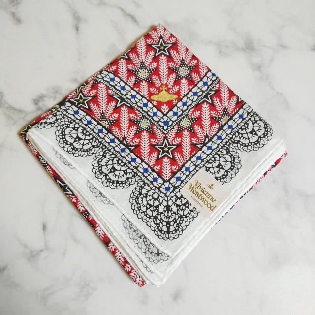 AVienne Westwood/BBAEGXgEbhR_ Vi  uh 