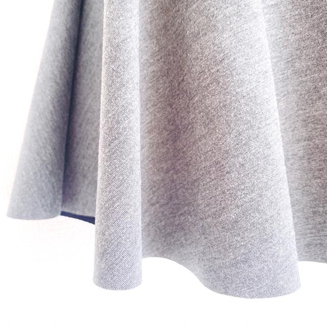 ZARAグレーホワイト白リブフレアミニスカートザラボンディング < ブランド ZARAグレーホワイト白リブフレアミニスカートザラボンディング < ブランドの