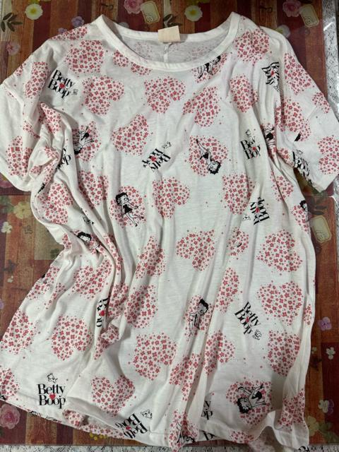 ���ӂ����߂ā�LeSportsac�o�b�N�E�t�[�f�B�E�p���c�EBettyT�V���c��4�_�܂Ƃߔ��聚1000�~�X�^�[�g