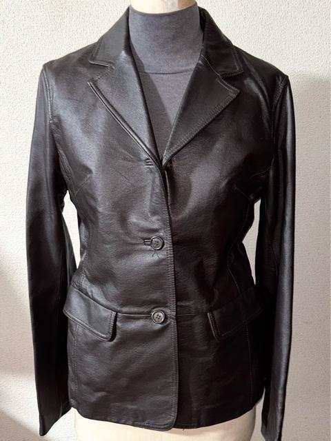 新品 近い美品 COMME CA コムサ 革 レザー ジャケット テーラード M 冬 アウター コート シンプル きれいめコンサバ < 女性ファッション  新品 近い美品 COMME CA コムサ 革 レザー ジャケット テーラード M 冬 アウター コート シンプル きれいめコンサバ < 女性ファッションの