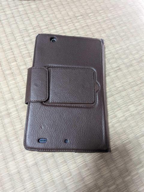 Qua tab タブレット 本体 と 手帳型レザーケース ブラウン セット 中古品 < PC本体/周辺機器 Qua tab タブレット 本体 と 手帳型レザーケース ブラウン セット 中古品 < PC本体/周辺機器の