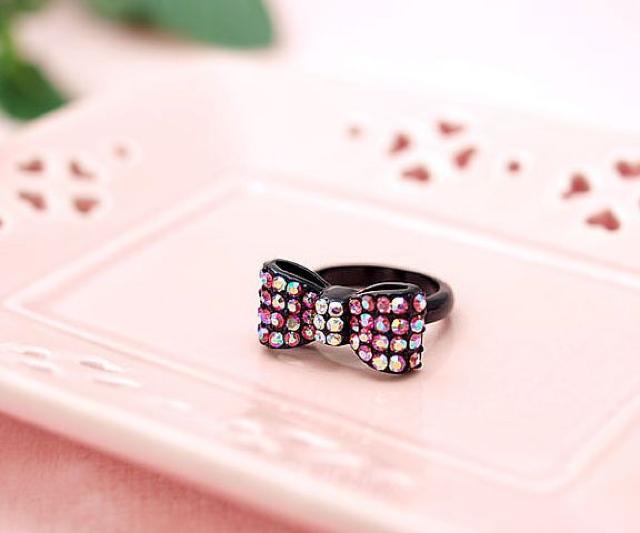 ★オクタントクリスタル・パヴェリボンリング★BK×P < 女性アクセサリー/時計  ★オクタントクリスタル・パヴェリボンリング★BK×P < 女性アクセサリー/時計の