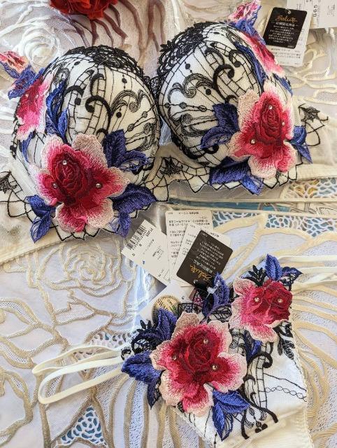 Wacoal/ワコール/salute/サルート/店舗限定/29G/ラマン/G65&ソングTバックショーツM/IV/アイボリー < 女性ファッション  Wacoal/ワコール/salute/サルート/店舗限定/29G/ラマン/G65&ソングTバックショーツM/IV/アイボリー < 女性ファッションの