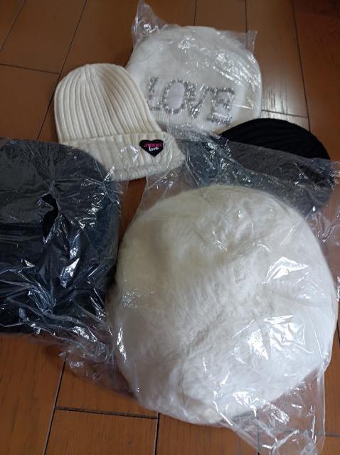 Brownie★柔らか.ふわふわ.ふんわふわベレー帽.白★めちゃかわ★綺麗★新品同様★ブラウニー★ < 女性ファッション  Brownie★柔らか.ふわふわ.ふんわふわベレー帽.白★めちゃかわ★綺麗★新品同様★ブラウニー★  < 女性ファッションの