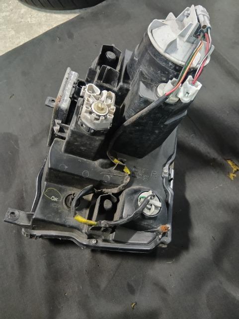 SUZUKI スズキ 純正 MH21S ワゴンR ヘッドライト ヘッドランプ 右側 運転席側 HID KOITO < 自動車/バイク SUZUKI スズキ 純正 MH21S ワゴンR ヘッドライト ヘッドランプ 右側 運転席側 HID KOITO < 自動車/バイク