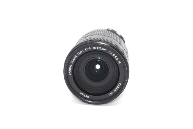 1{ƕ֗ȃYCanon EF-S 18-135mm IS  Ɠd/AV 