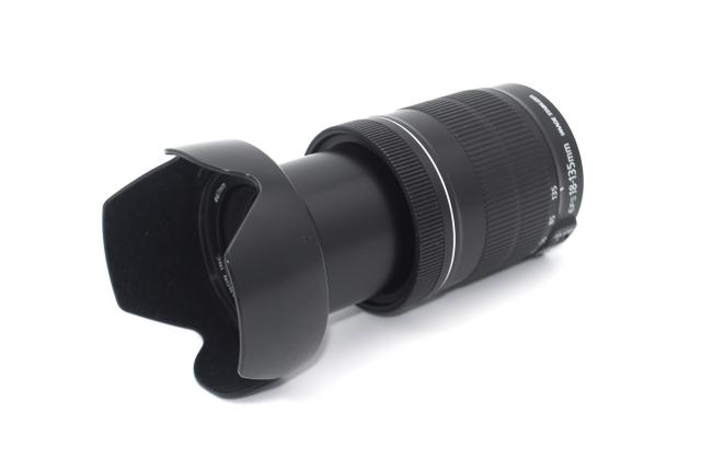 1{ƕ֗ȃYCanon EF-S 18-135mm IS  Ɠd/AV 