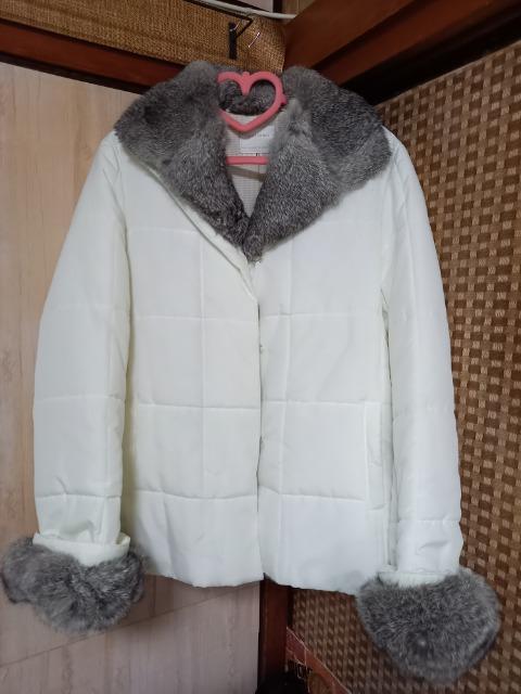 新品★大人可愛い♪EMMAJAMESラビットファー飾り白アウター【11号】 < 女性ファッション  新品★大人可愛い♪EMMAJAMESラビットファー飾り白アウター【11号】  < 女性ファッションの