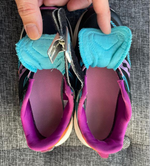 キッズ Saucony サッカニー KINVARA12 ブラック/ピンク/ブルー/オレンジ スニーカー 17.5cm ランニング < キッズ/ベビー キッズ Saucony サッカニー KINVARA12 ブラック/ピンク/ブルー/オレンジ スニーカー 17.5cm ランニング < キッズ/ベビーの