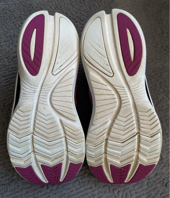 キッズ Saucony サッカニー KINVARA12 ブラック/ピンク/ブルー/オレンジ スニーカー 17.5cm ランニング < キッズ/ベビー キッズ Saucony サッカニー KINVARA12 ブラック/ピンク/ブルー/オレンジ スニーカー 17.5cm ランニング < キッズ/ベビーの