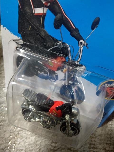 HW '16 USJ[h z_ L[ Z50  J  zr[ 