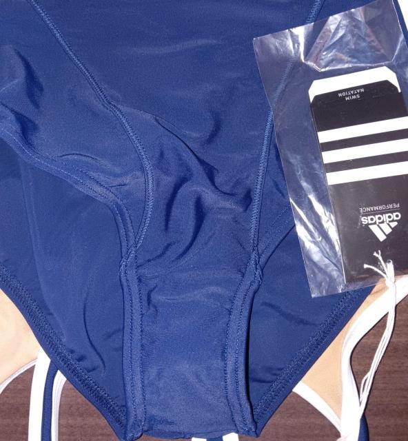 adidas�A�f�B�_�X�@�l�C�r�[