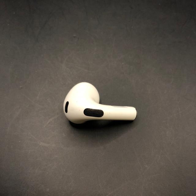 即決 純正 Apple アップル AirPods 第3世代 右耳のみ A2565 < 家電/AV  即決 純正 Apple アップル AirPods 第3世代 右耳のみ A2565 < 家電/AVの