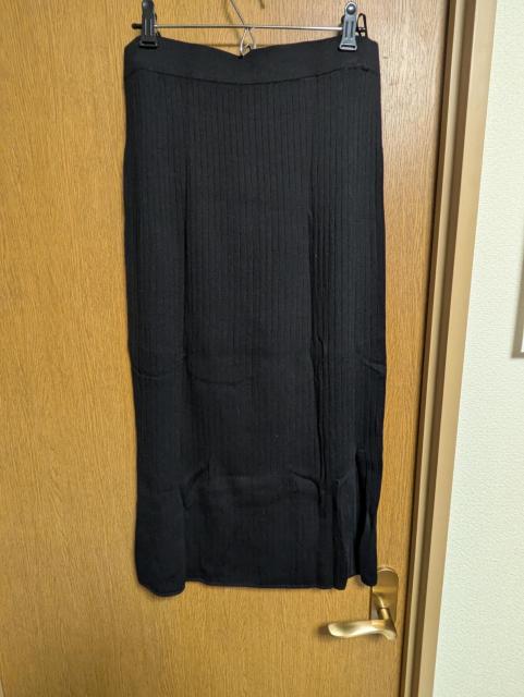 ユニクロUNIQLO美品黒ウール混リブストレッチニットセットアップリブ丸首セーターウエストゴムリブタイトスカートL11号12号 < ブランド  ユニクロUNIQLO美品黒ウール混リブストレッチニットセットアップリブ丸首セーターウエストゴムリブタイトスカートL11号12号 < ブランドの