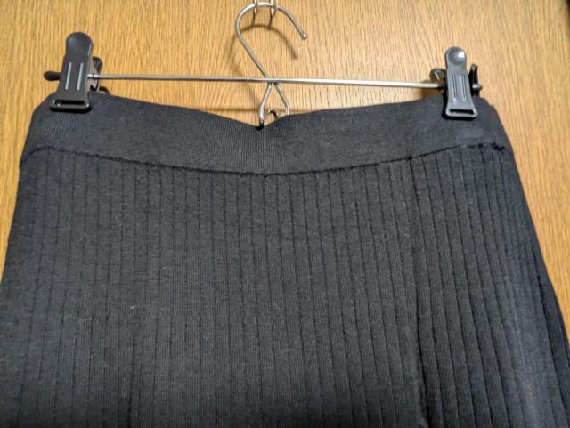 ユニクロUNIQLO美品黒ウール混リブストレッチニットセットアップリブ丸首セーターウエストゴムリブタイトスカートL11号12号 < ブランド  ユニクロUNIQLO美品黒ウール混リブストレッチニットセットアップリブ丸首セーターウエストゴムリブタイトスカートL11号12号 < ブランドの