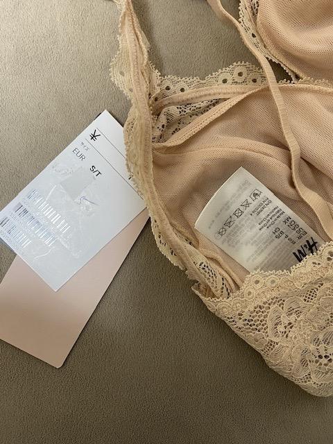 ★新品H&M エイチアンドエムブラレットSベージュ★ < ブランド ★新品H&M エイチアンドエムブラレットSベージュ★ < ブランドの