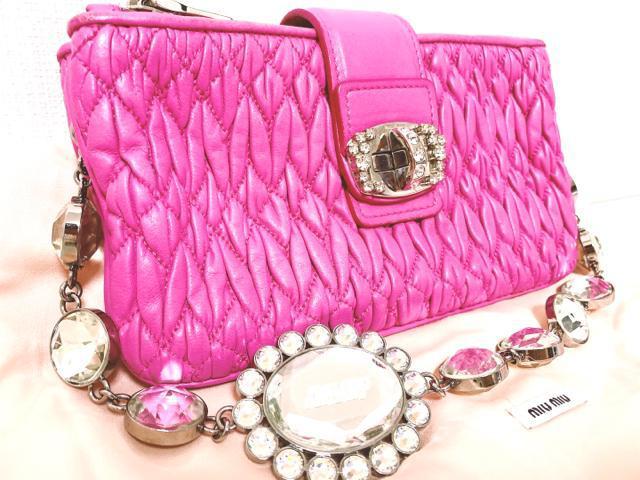 miumiuナッパクリスタルビジューハンドクラッチパーティーバッグキラキラシルバーミュウミュウラムマゼンダピンクポーチNAPPA < ブランド miumiuナッパクリスタルビジューハンドクラッチパーティーバッグキラキラシルバーミュウミュウラムマゼンダピンクポーチNAPPA < ブランドの